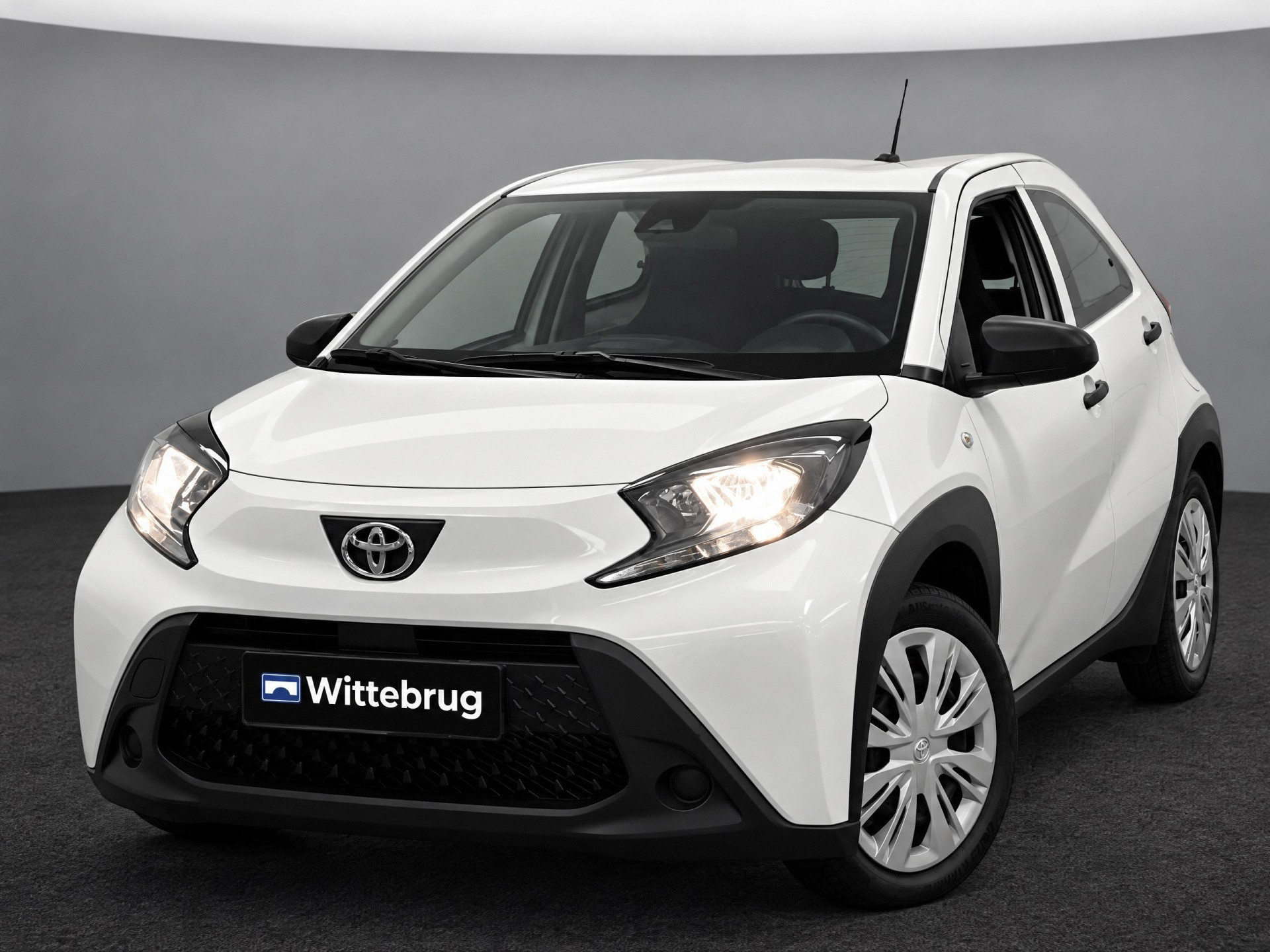 Toyota Aygo X 1.0 VVT-i MT | Apple CarPlay | Android Auto | Adaptive cruise | Airco | Elektr. ramen | P4