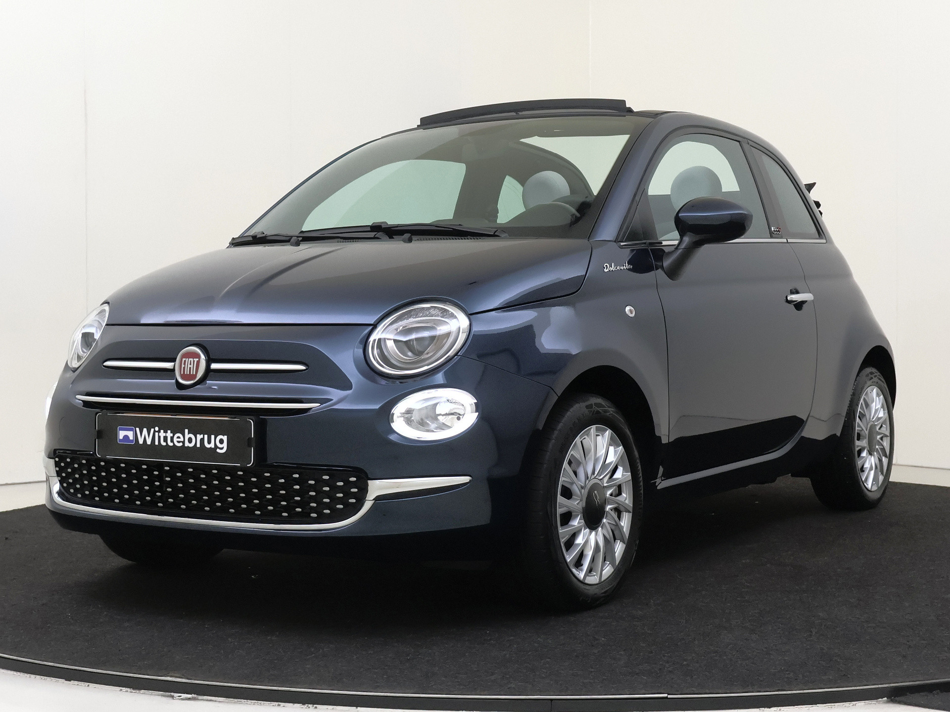 Fiat 500 1.0 Hybrid Dolcevita Cabrio | Hybrid | Parkeerhulp | Apple Carplay |