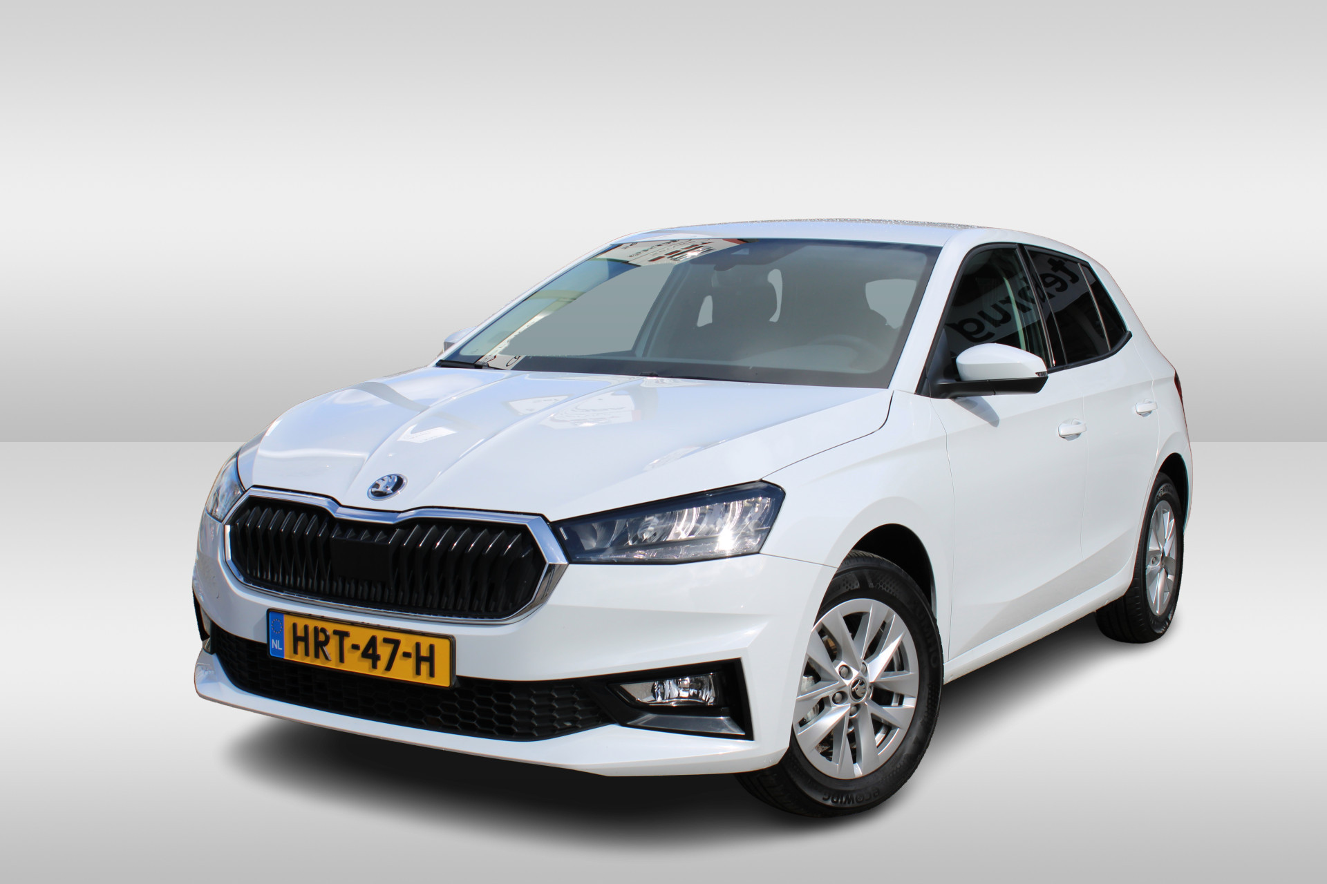 Škoda Fabia 1.0 TSI 95pk Selection / Navigatie by APP / LM 15 inch / LED / Parkeersensoren A. / Airco Garantie tot 17-06-2029 / Max 100.000km