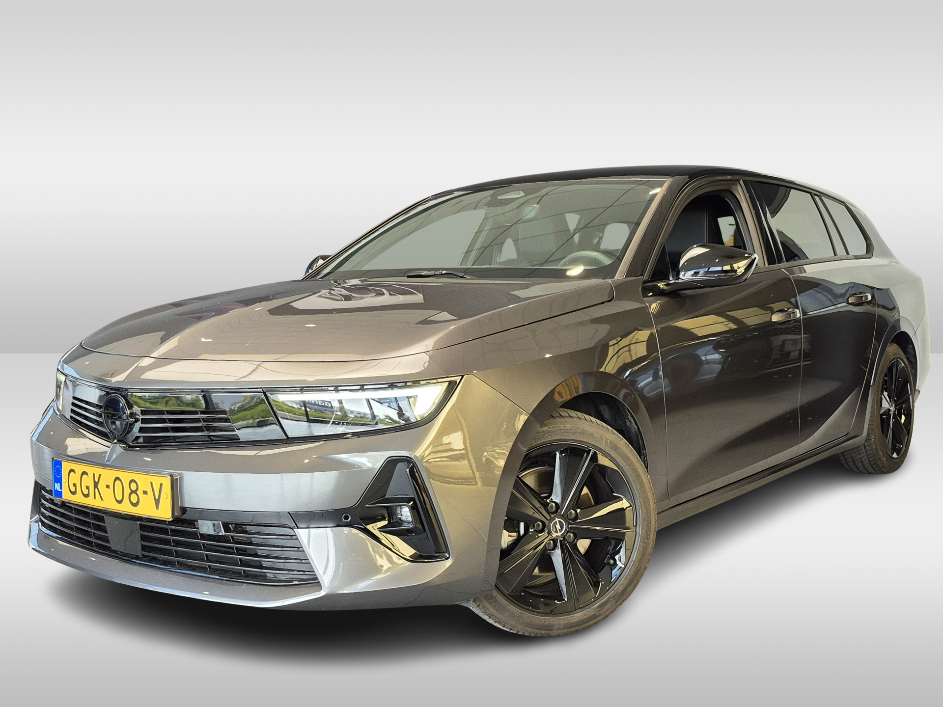 Opel Astra Sports Tourer 1.2 Turbo Hybrid GS | Automaat | Camera voor en achter | AGR Bestuurdersstoel | Stoel en Stuurverwarming | Navigatie | Apple Carplay en Android Auto | Zwart dak en Zwarte Velgen | Voorruit Projectie |
