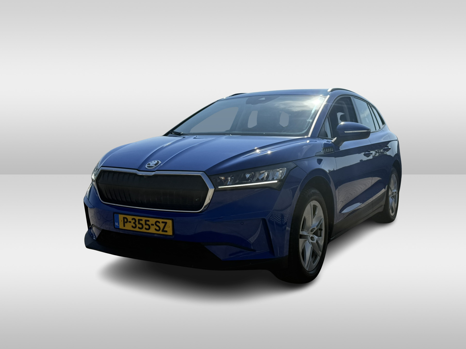Škoda Enyaq iV 60 180pk 58kWh Automaat / Navigatie / Clima / Parkeersensoren / LED verlichting / App-connect HAL