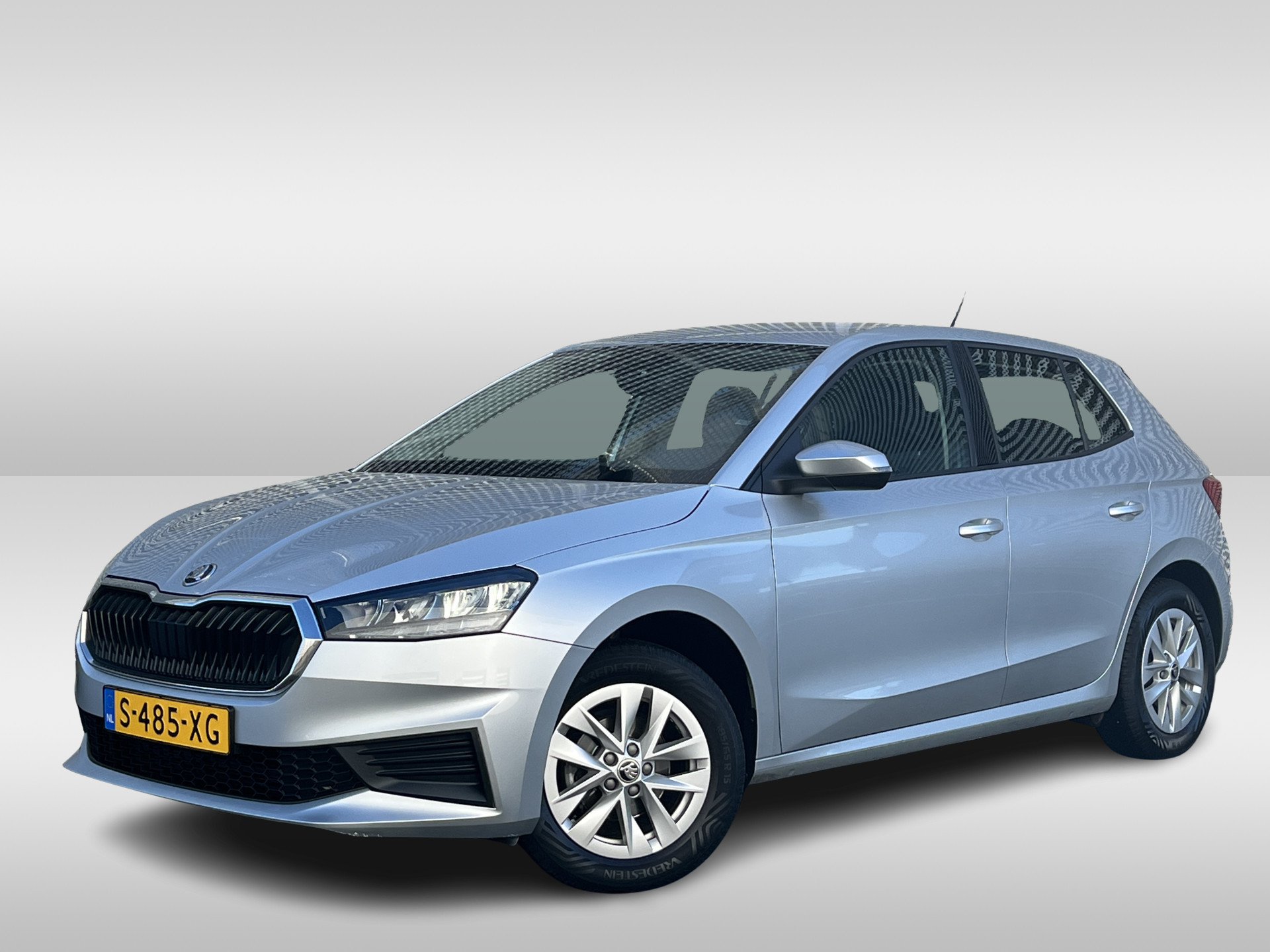 Škoda Fabia 1.0 TSI Ambition / Navigatie / App connect / parkeersensoren / Lichtmetaal 15 inch / **