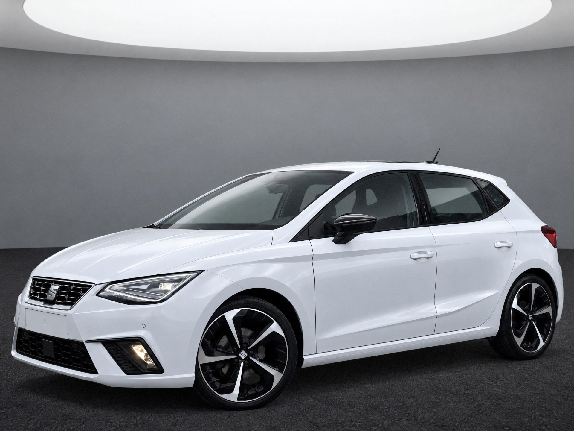 SEAT Ibiza 1.0 TSI FR / Panoramadak / Digitale Cockpit / LED / Achteruitrijcamera / Stoelverwarming