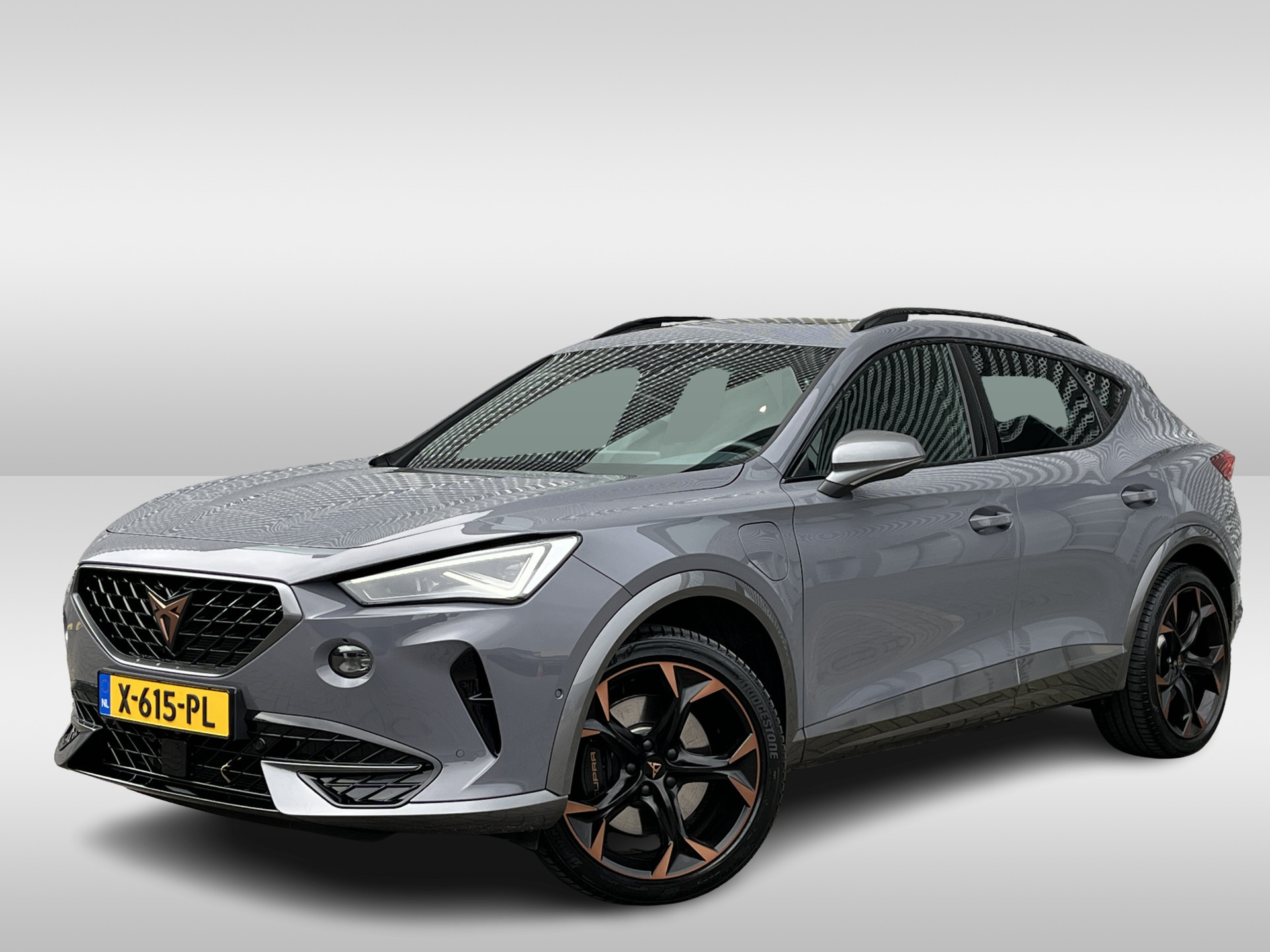 CUPRA Formentor 1.4 e-Hybrid 245PK VZ Copper Edition / Panoramadak / LED Matrix / Fabrieksgarantie tm 2028 / Supersport Stuur / Elektrische Achterklep / Stuur + Stoelverwarming P4