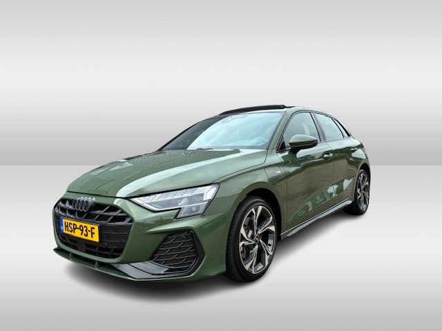 Audi A3 Sportback 40 TFSI e S edition / PANODAK / 18