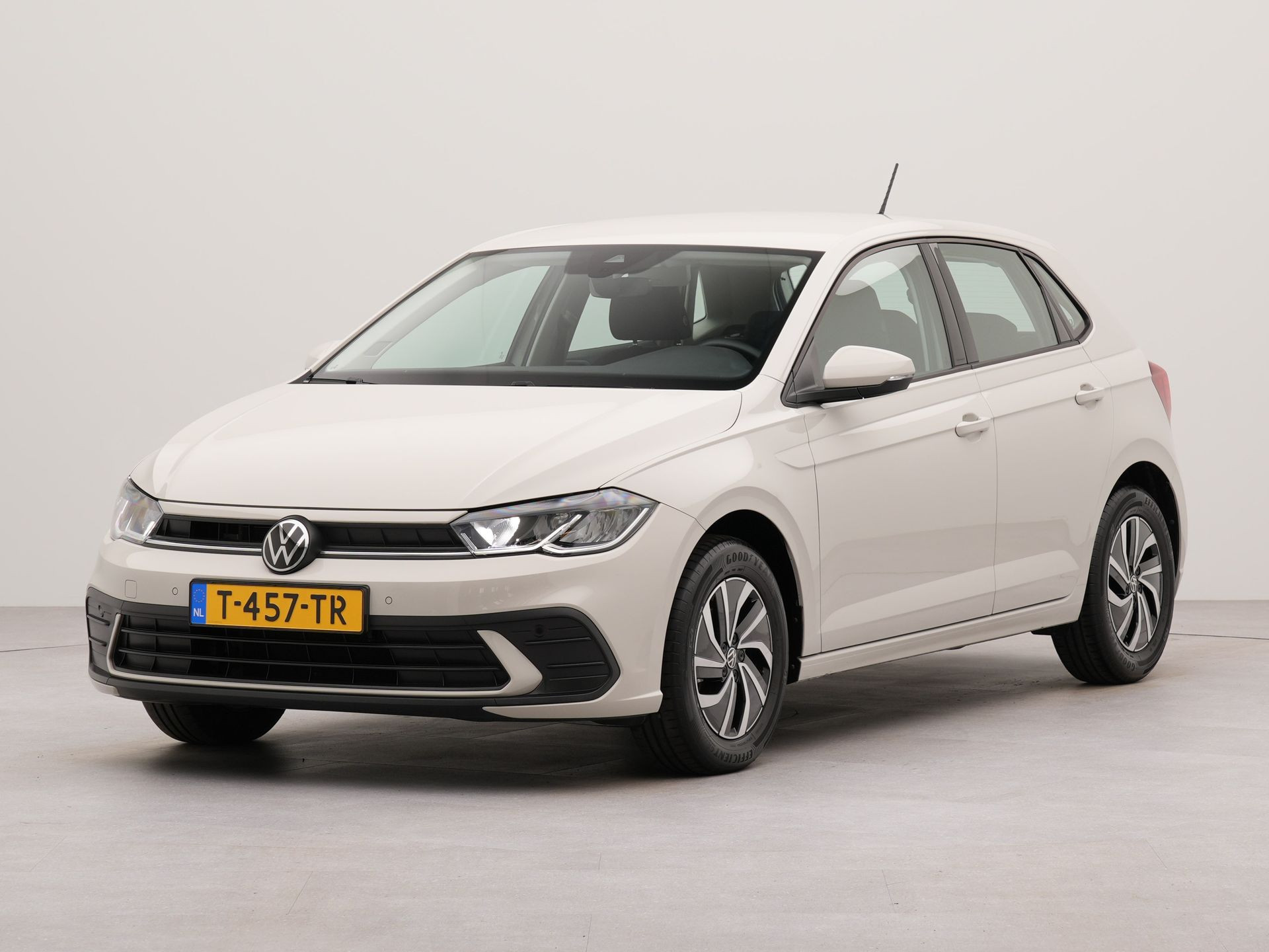 Volkswagen Polo 1.0 TSI Life Business | Apple carplay | Navigatie | Voorstoelen verwarmd | Connected services | Parkeersensoren voor en achter |