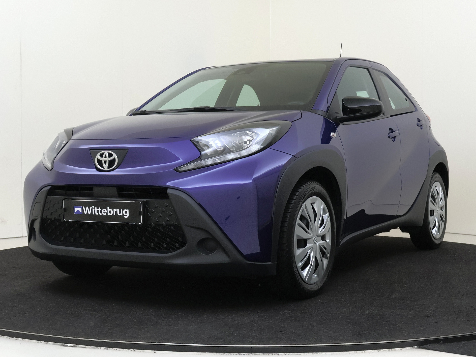 Toyota Aygo X 1.0 VVT-i MT Play