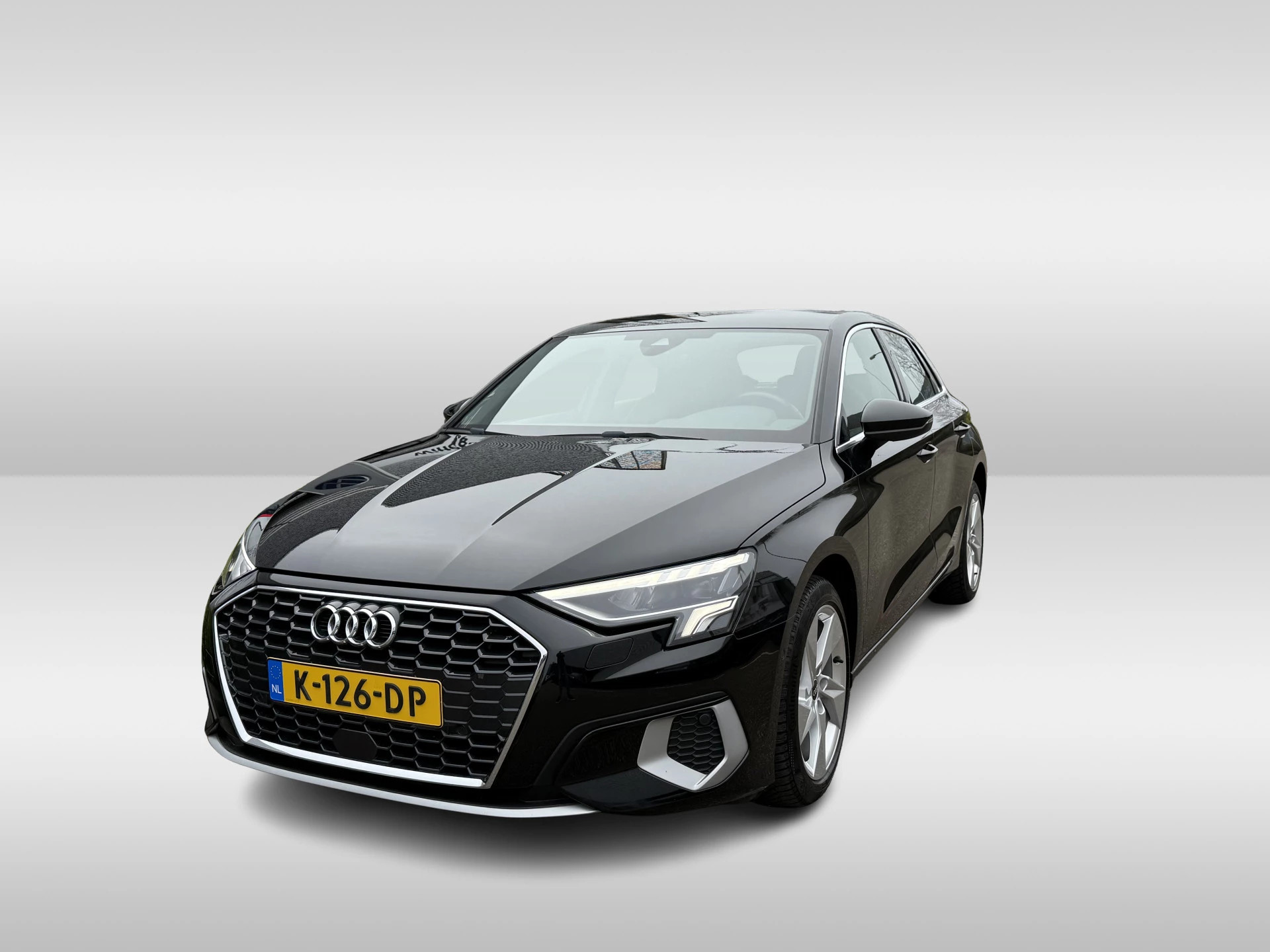 Audi A3 Sportback 35 TFSI Business edition /AUT/ Metallic/ Digitale cockpit/ Led/ Leder Int./ Climatronic/ Navigatie/ Parkeersensoren 17 lmv