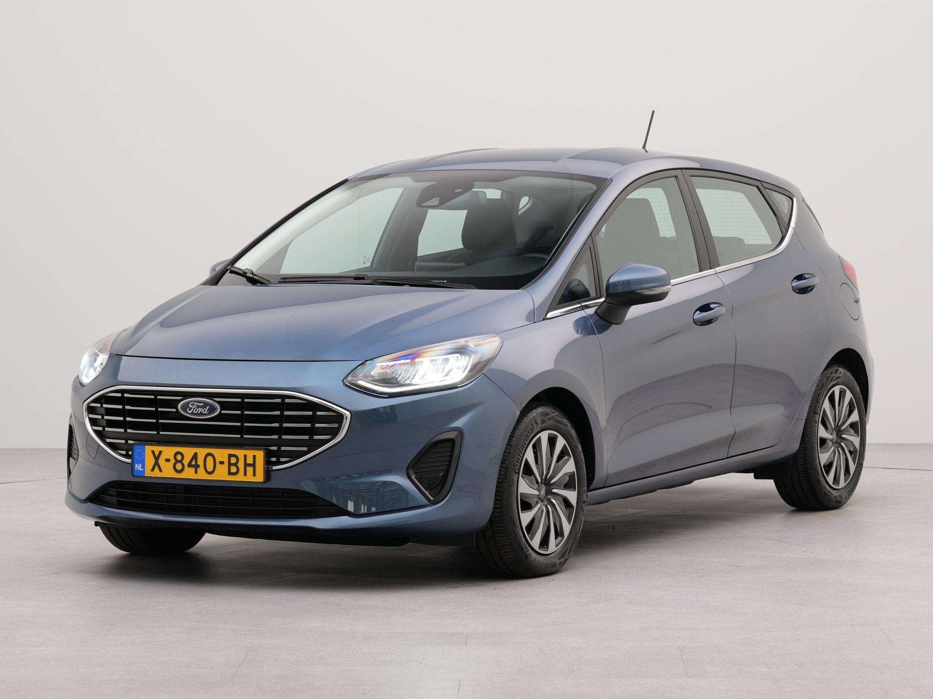Ford Fiesta 1.0 EcoBoost Hybrid Titanium | Apple Carplay / Android Auto | DAB | Cruise Control | Lane Assist | Parkeersensoren Achter | Keyless Entry & Start |