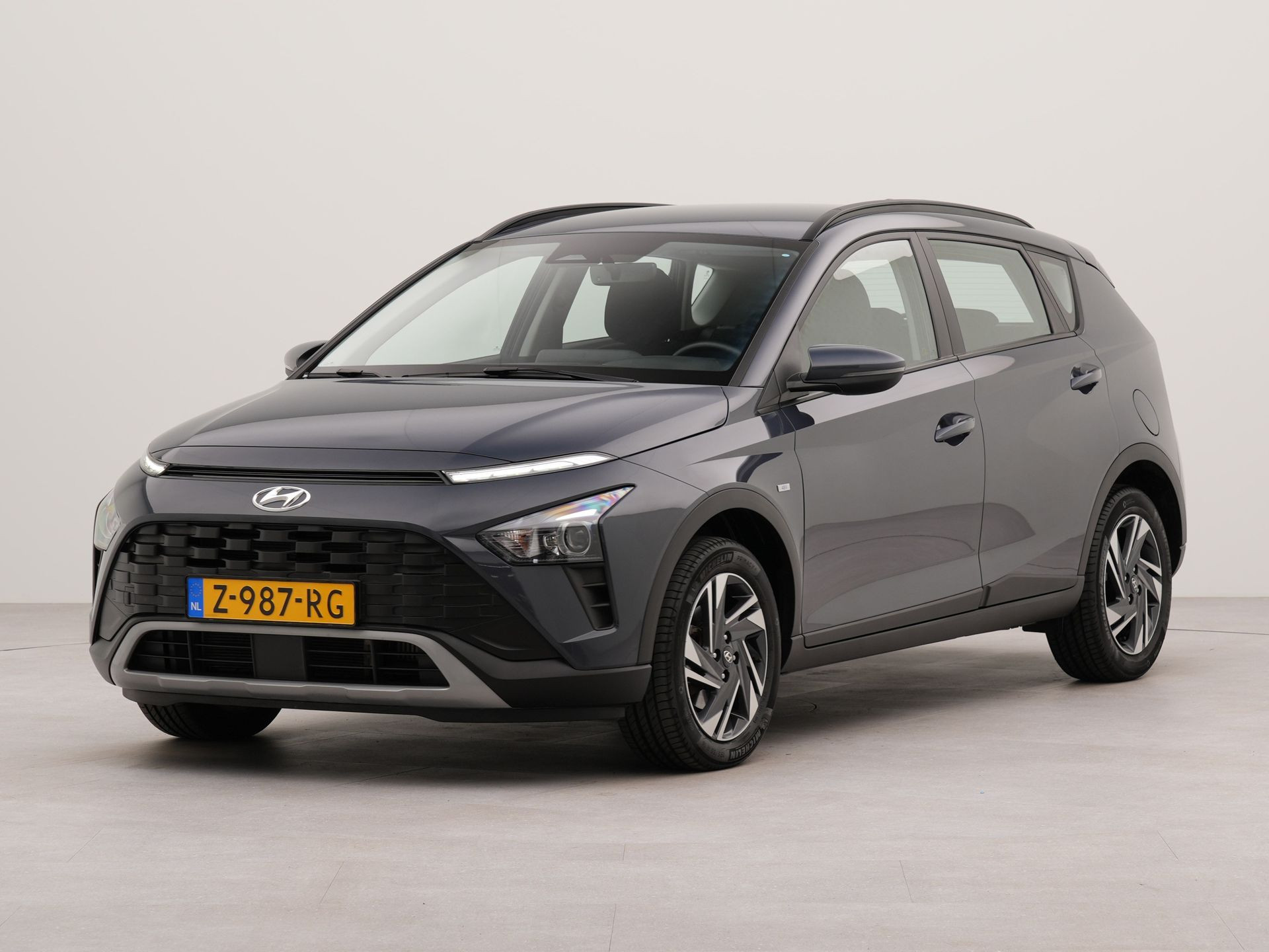 Hyundai Bayon 1.0 T-GDI Comfort | Apple carplay -android auto | Achteruitrij camera | Spraakbediening | Parkeersensoren achter | Bluetooth | Cruise control |