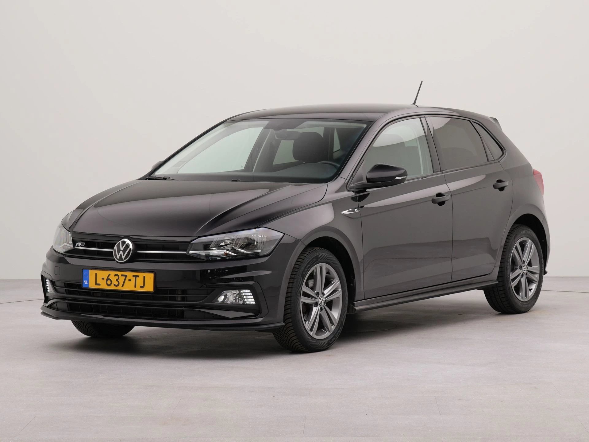 Volkswagen Polo automaat 1.0 TSI R-Line Edition | Connected services | Airco \ Bluetooth |