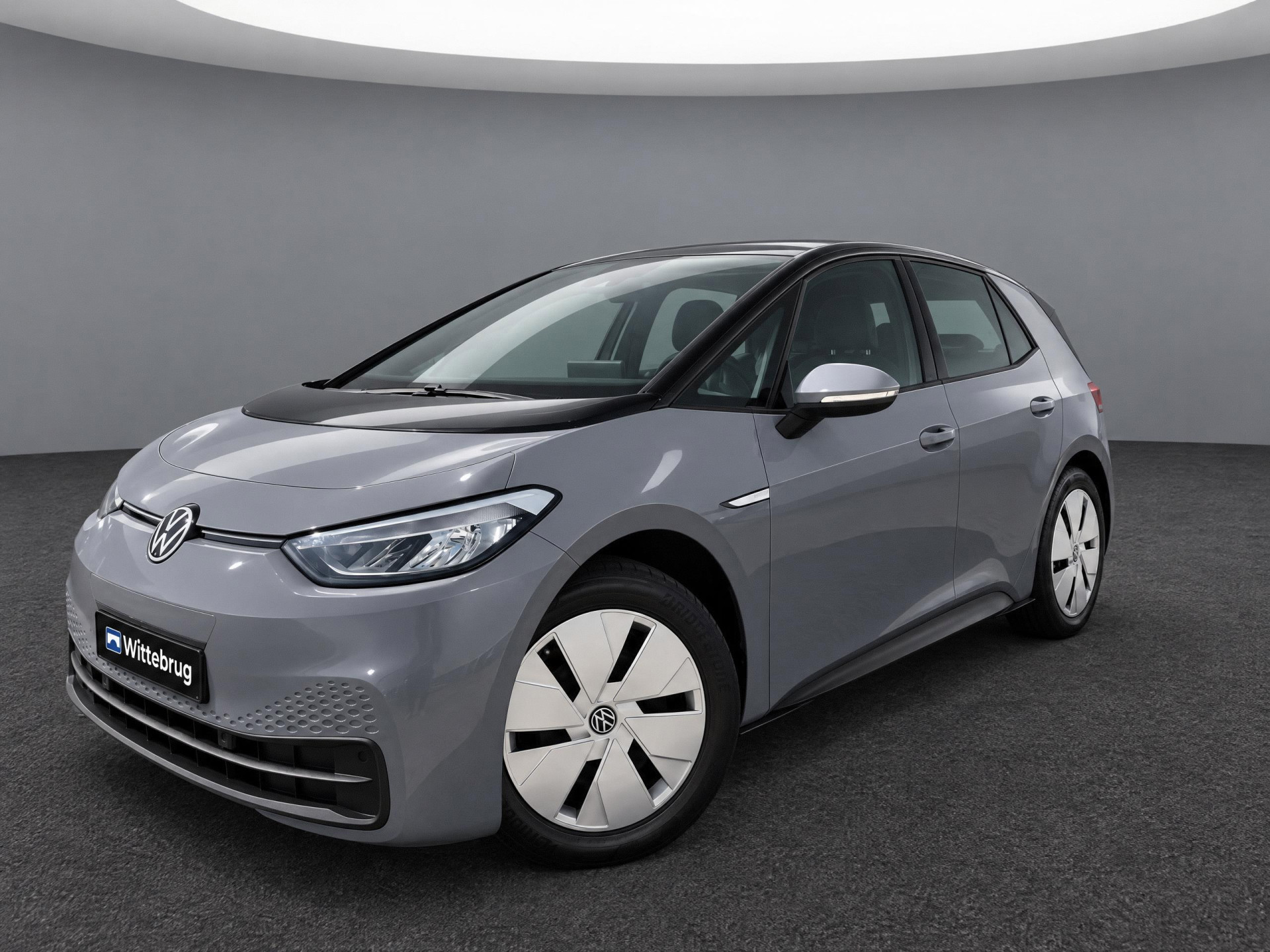 Volkswagen ID.3 Pure 45 kWh 149pk / Navigatie / App-Connect / Stuur & Stoelverwarming / Parkeersensoren / P4