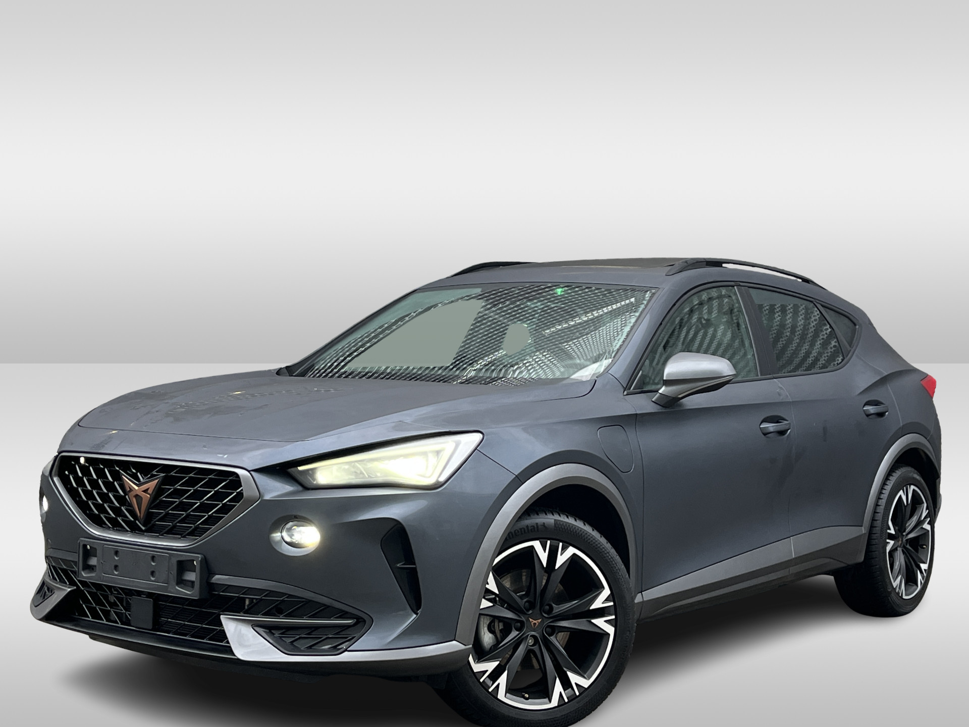 CUPRA Formentor 1.4 e-Hybrid 204PK Performance / Panoramadak / Achteruitrijcamera / Stuur + Voorruitverwarming / Dodehoek Sensor / Full-LED **