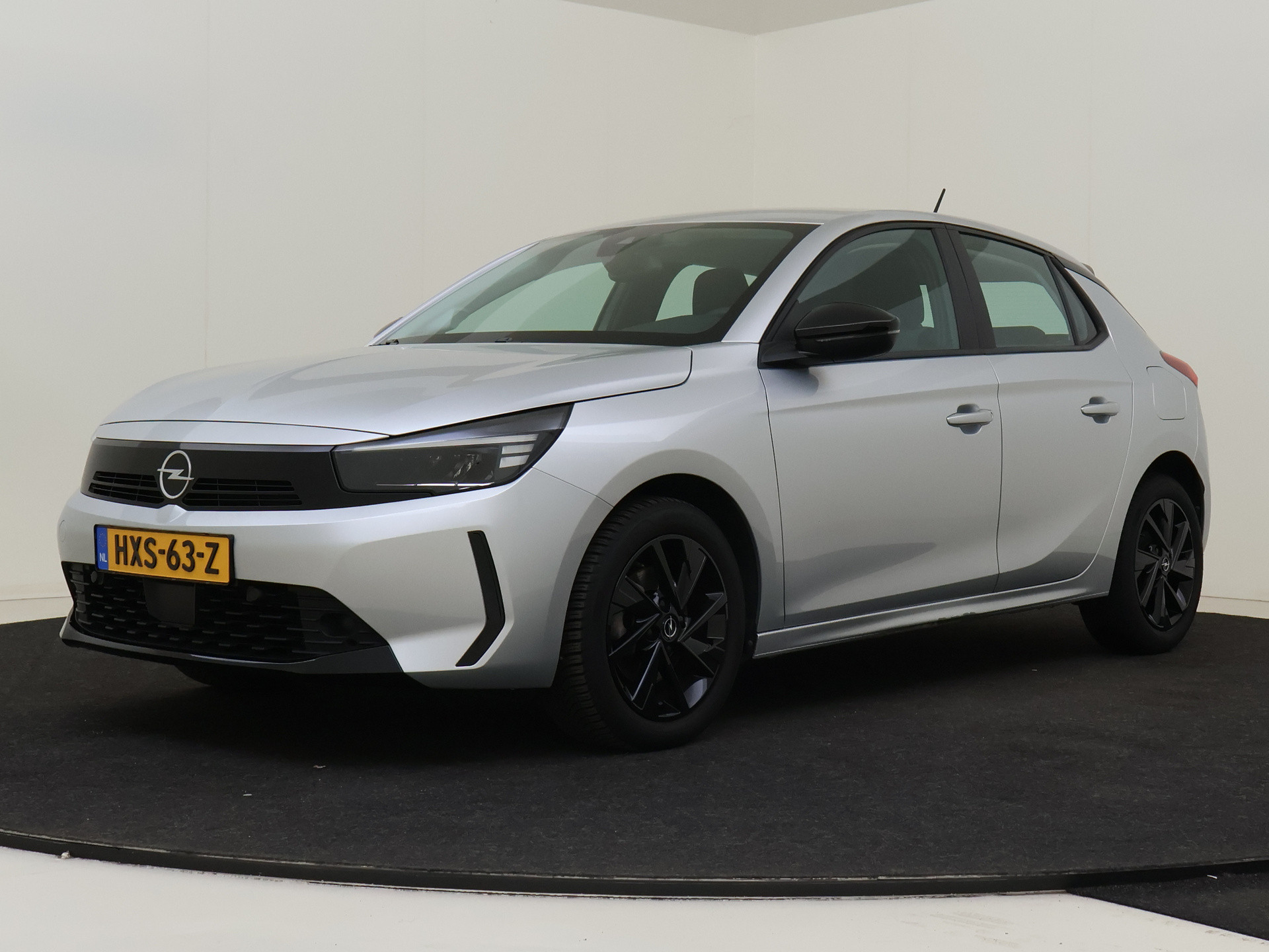 Opel Corsa 1.2 Turbo Edition | Remote services | Parkeersensoren | Automatisch dimmende binnenspiegel |