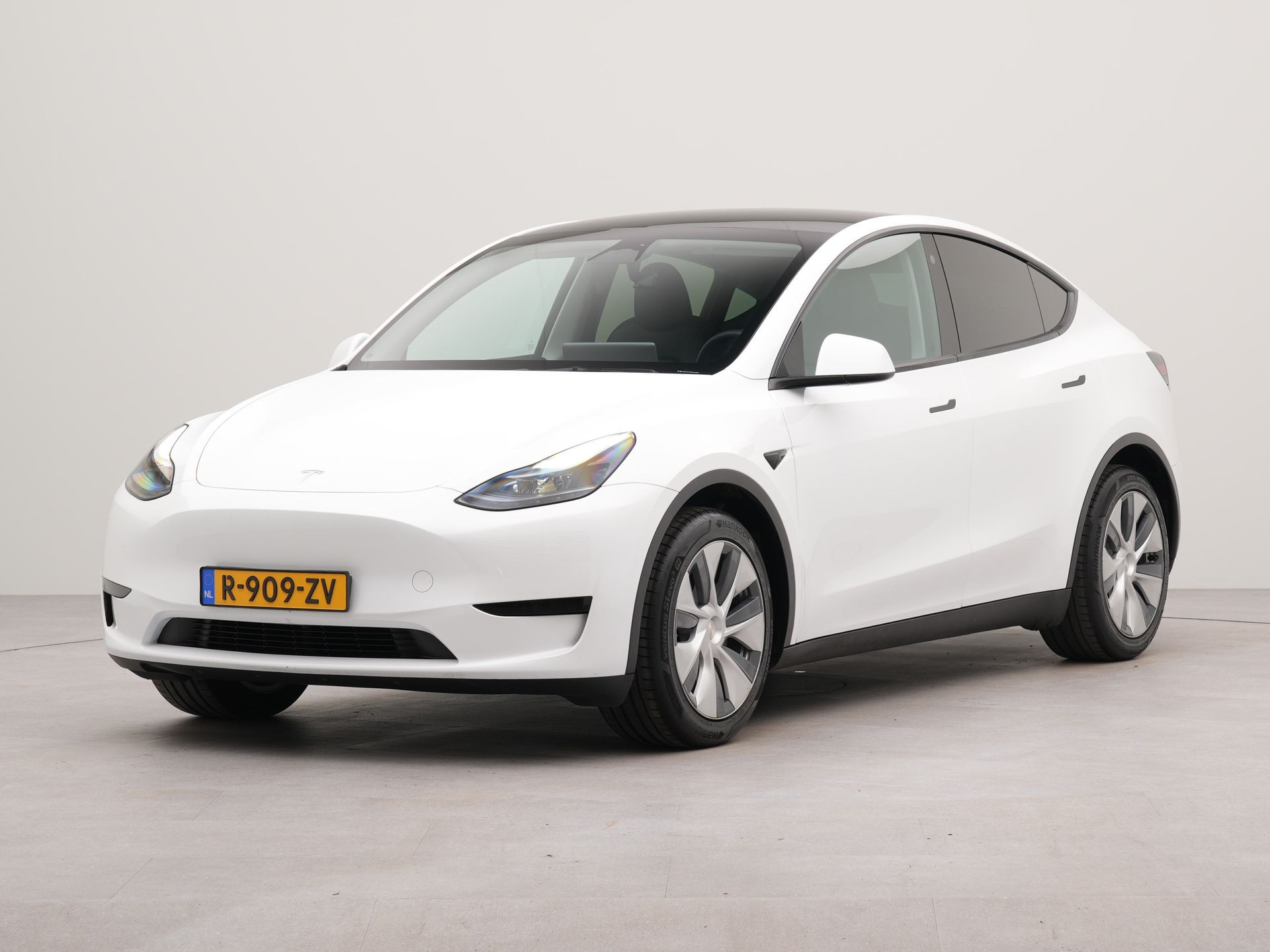 Tesla Model Y RWD 58 kWh | SoH 95,3% | Apple Carplay | Wifi | 360 Camera | Dode hoek detector | Spraakbediening | Navigatie |