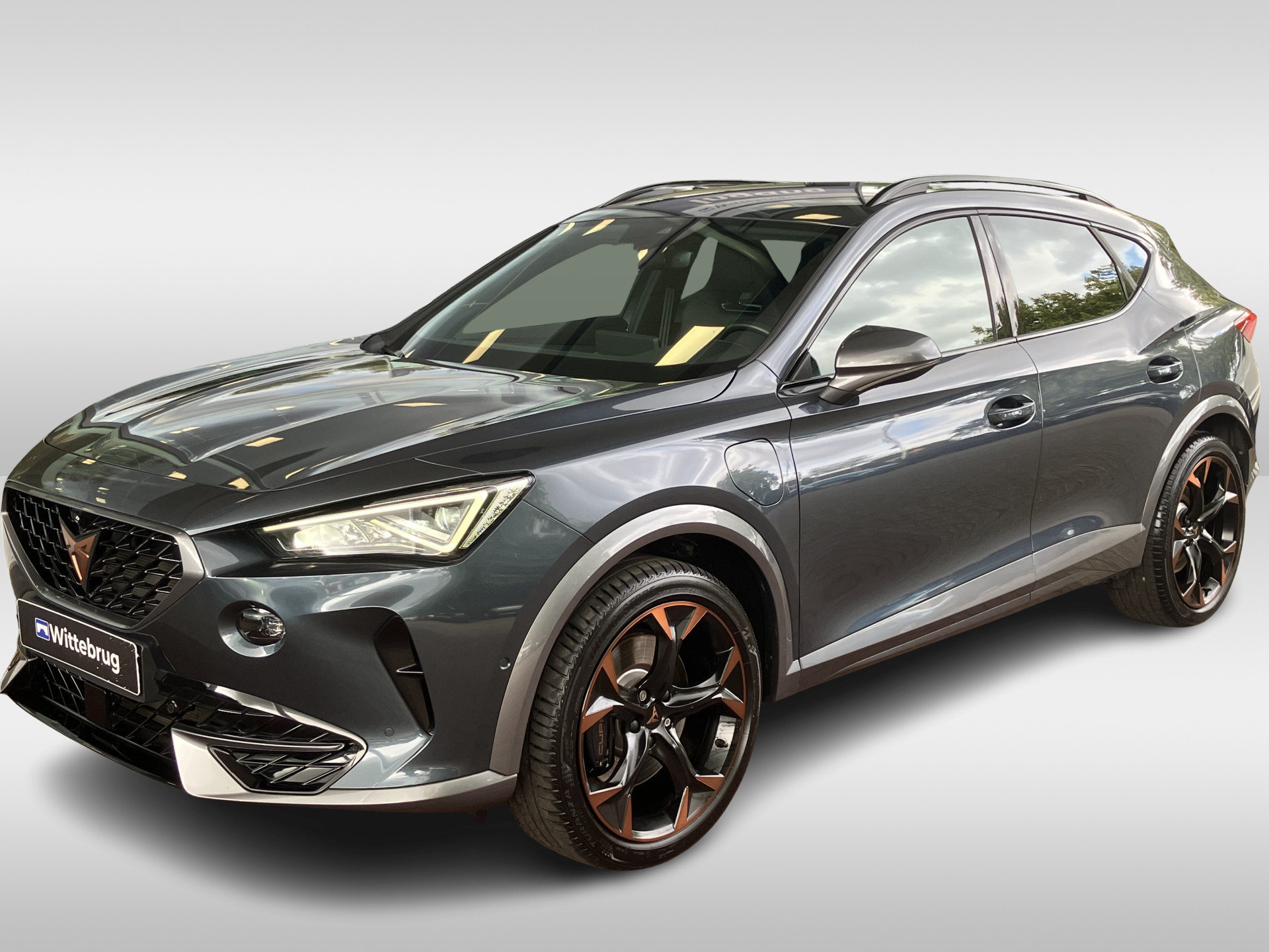 CUPRA Formentor 1.4 e-Hybrid 245pk Performance / 19 Inch / Supersport Stuur / 360 Camera / Elect. Achterklep / Stuur & Stoelverwarming