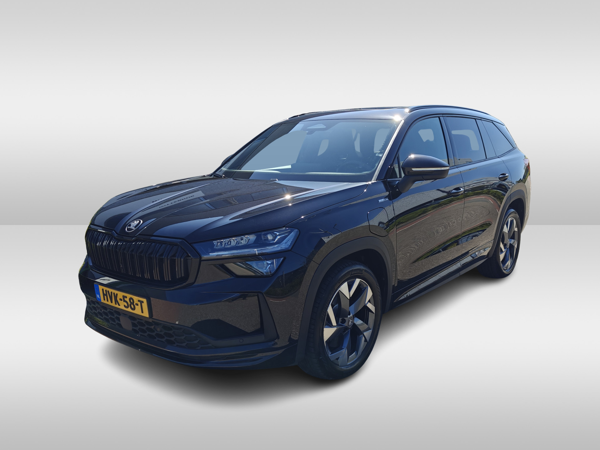 Škoda Kodiaq 1.5 TSI PHEV Sportline Business / Trekhaak / PANODAK / Carplay / CAMERA / NAVI / 19