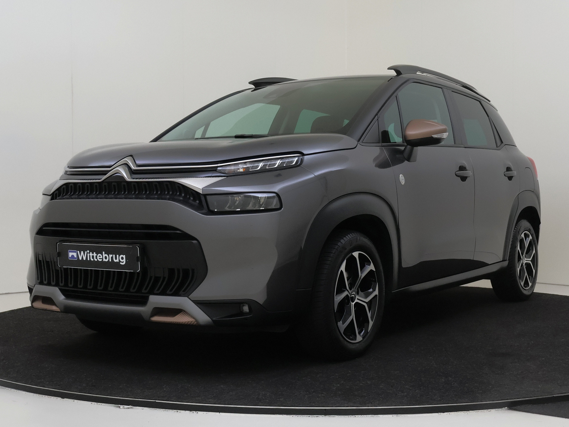 Citroën C3 Aircross 1.2 PureTech 110pk C-Series | Navigatie I Velgen I All-Season Banden
