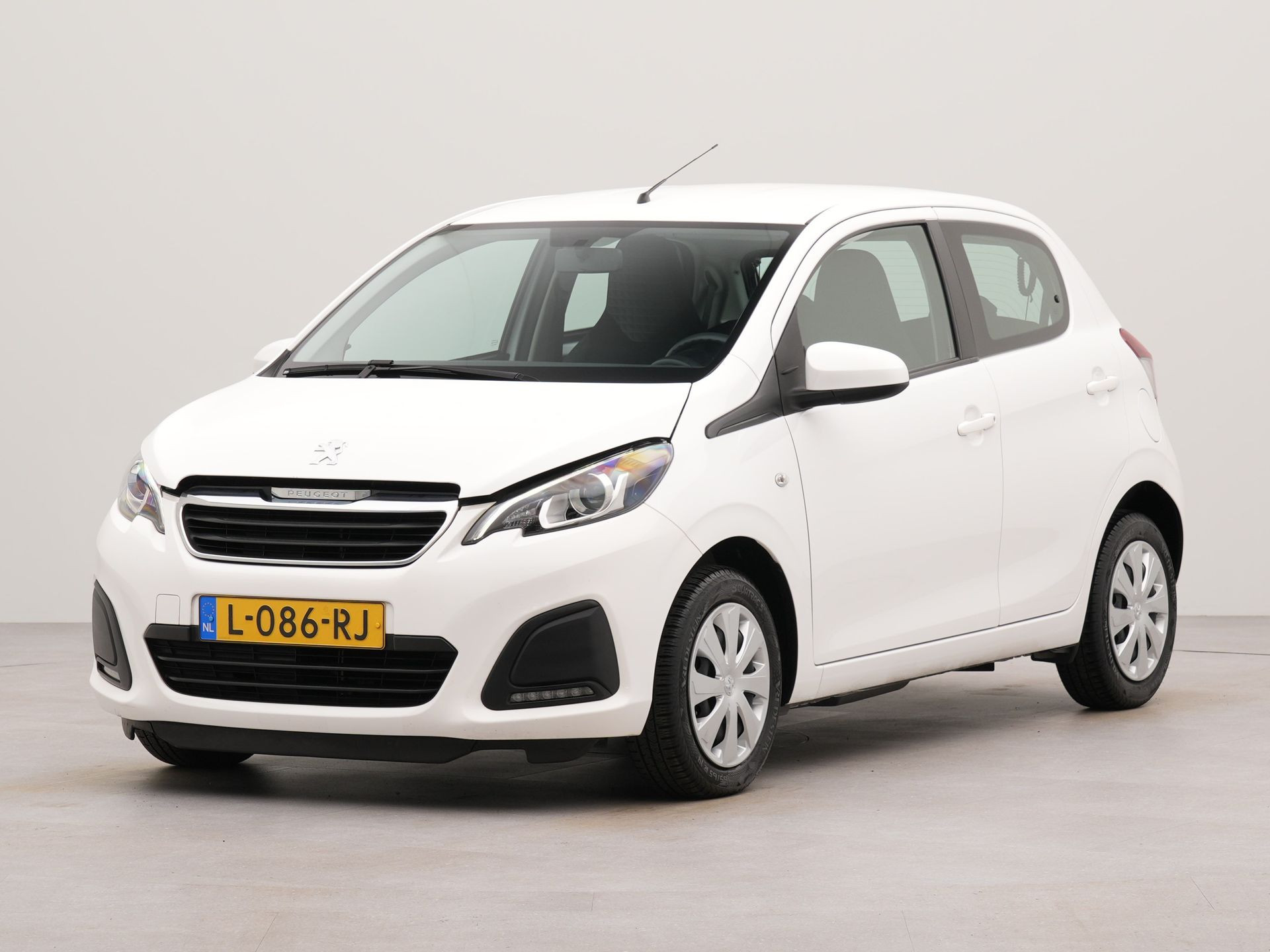 Peugeot 108 1.0 e-VTi Active | Bluetooth | Airco | Dab |