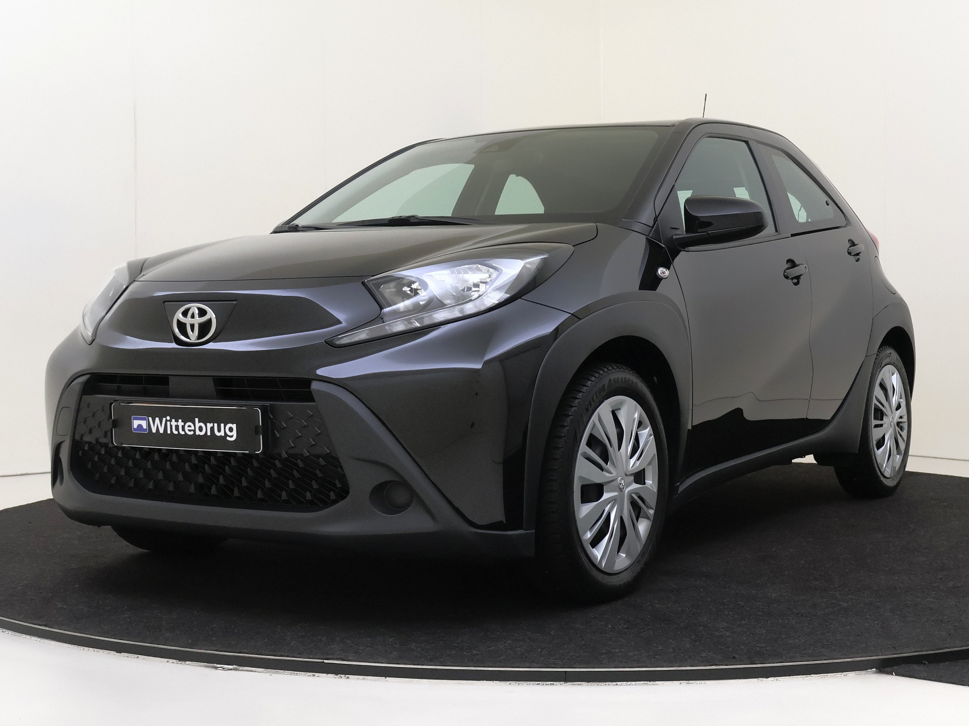 Toyota Aygo X 1.0 VVT-i MT Play | Apple Carplay/Android Auto | Airco |
