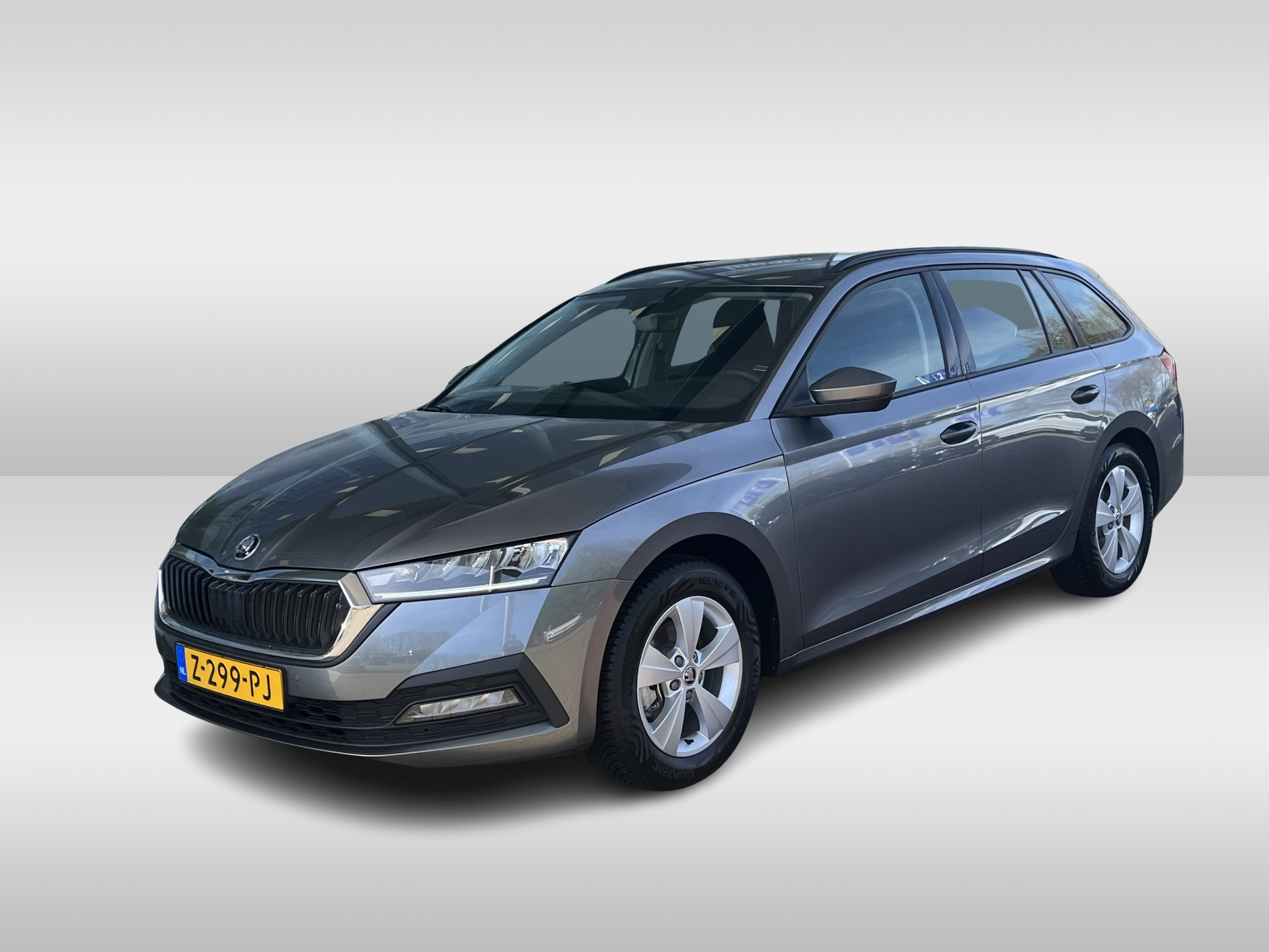 Škoda Octavia Combi 1.0 TSI 110pk Business Edition / App. Connect / Navigatie / Parkeersensoren V+A / Elec. Achterklep / 16'' LMV