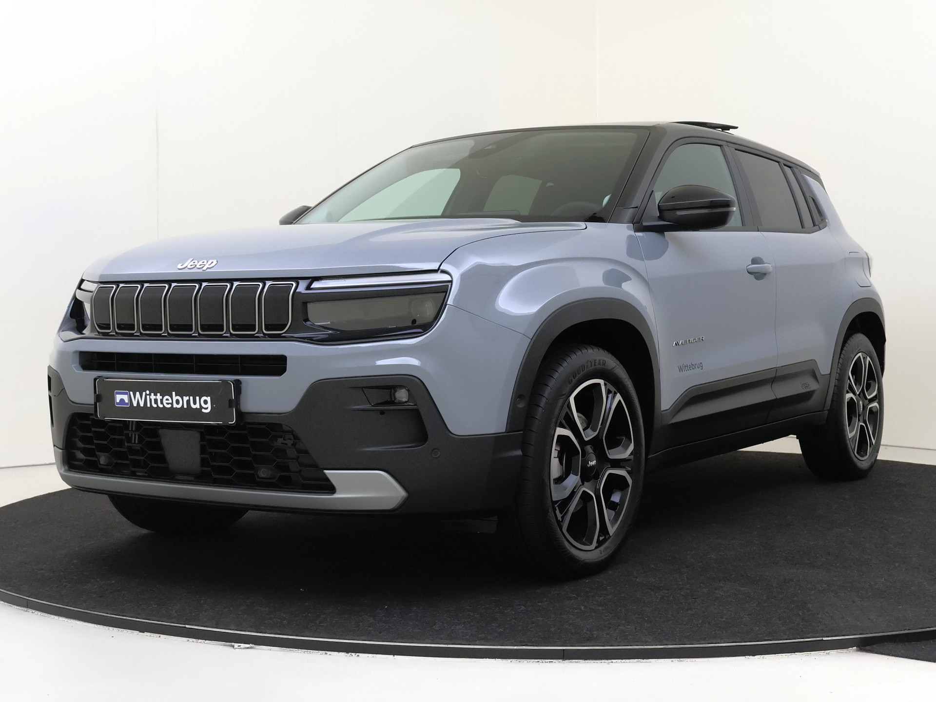 Jeep Avenger 1.2 e-Hybrid Summit | Panoramadak | Winter Pack | Infotainment Pack