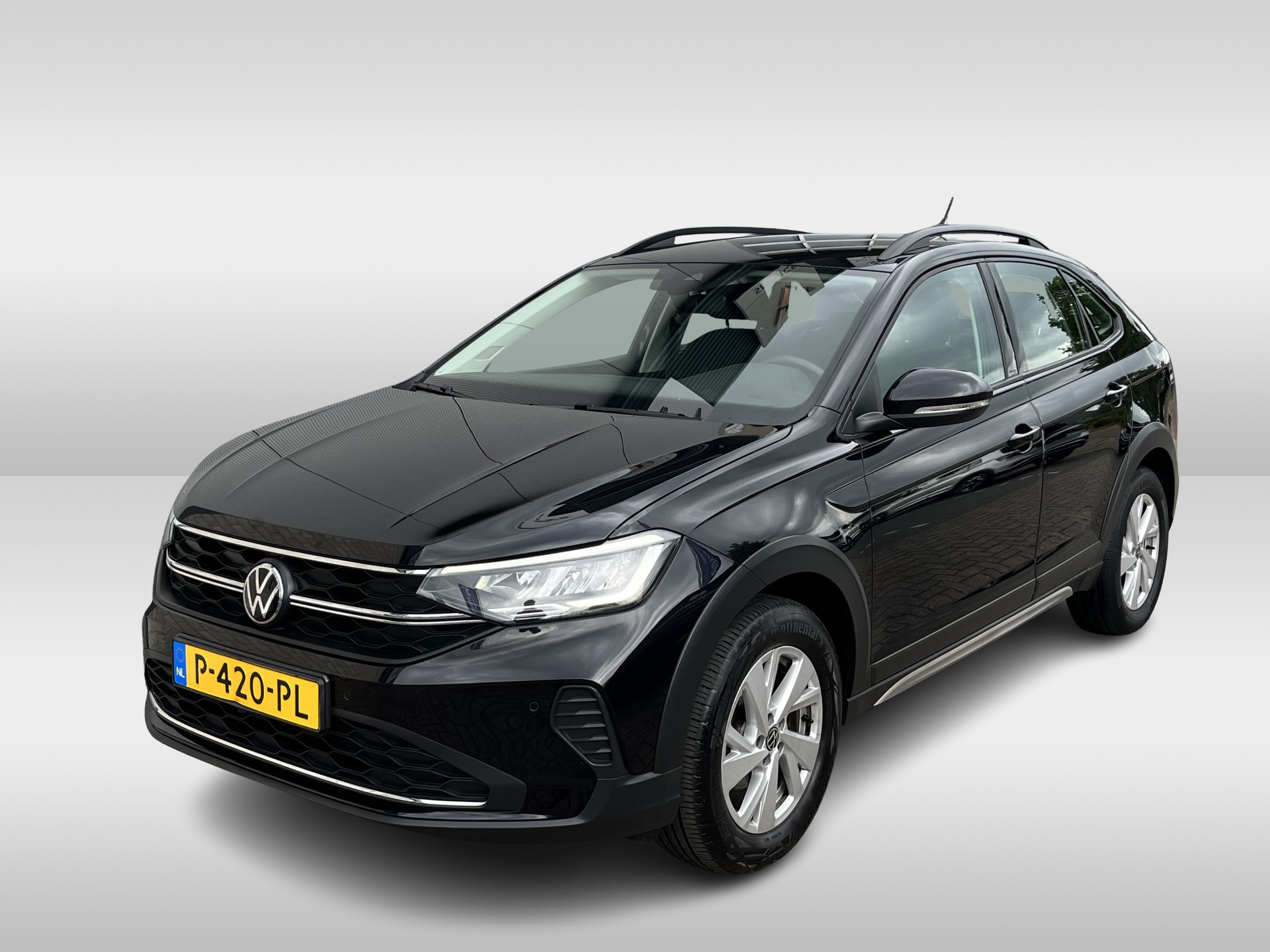 Volkswagen Taigo 1.0 TSI Life / AUTOMAAT/ PARKEER SENSOREN V+A/ ADAPTIVE CRUISE/ APP-CONNECT/ DIGITAL DASH/ NAVI/ DAB/ AIRCO/ 16