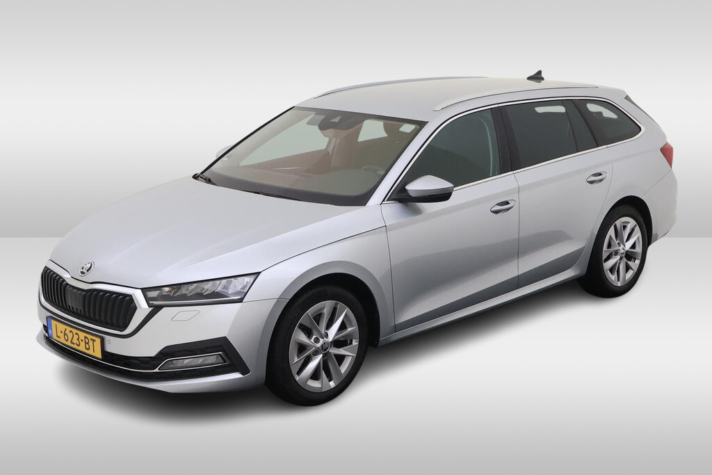 Škoda Octavia Combi 1.0 e-TSI Business Edition Plus / AUTOMAAT/ TREKHAAK/ ADAPT. CRUISE/ SMARTLINK/ CLIMA/ DAB/ NAVI/ STOEL VERWARM./ PARK. SENSOREN/ 17